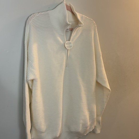 NWT ARIES RIBBED WHITE SWEATER - Picture 6 of 15